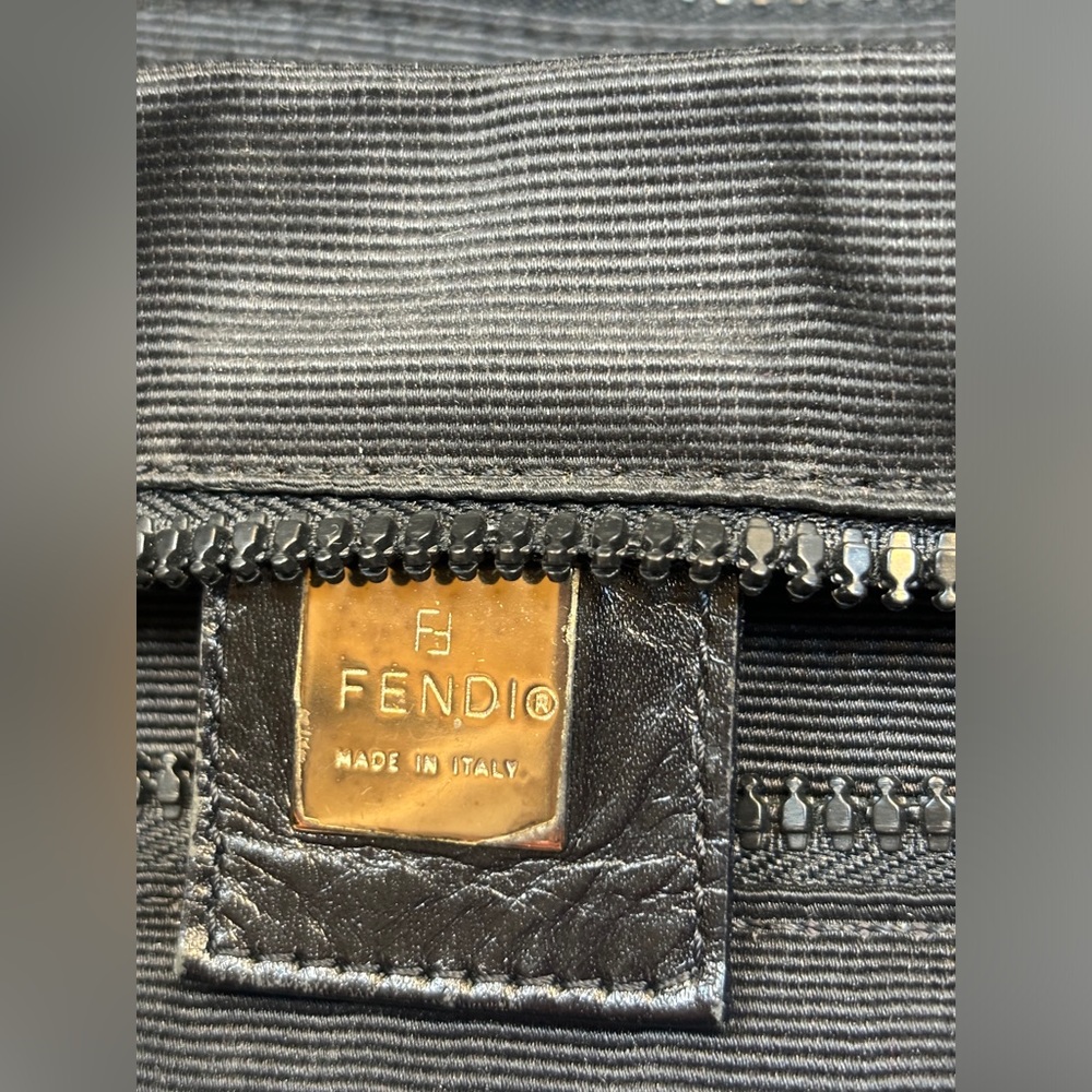 Vintage Fendi Shoulder/Crossbody Bag Roma 1925 - Picture 6 of 14